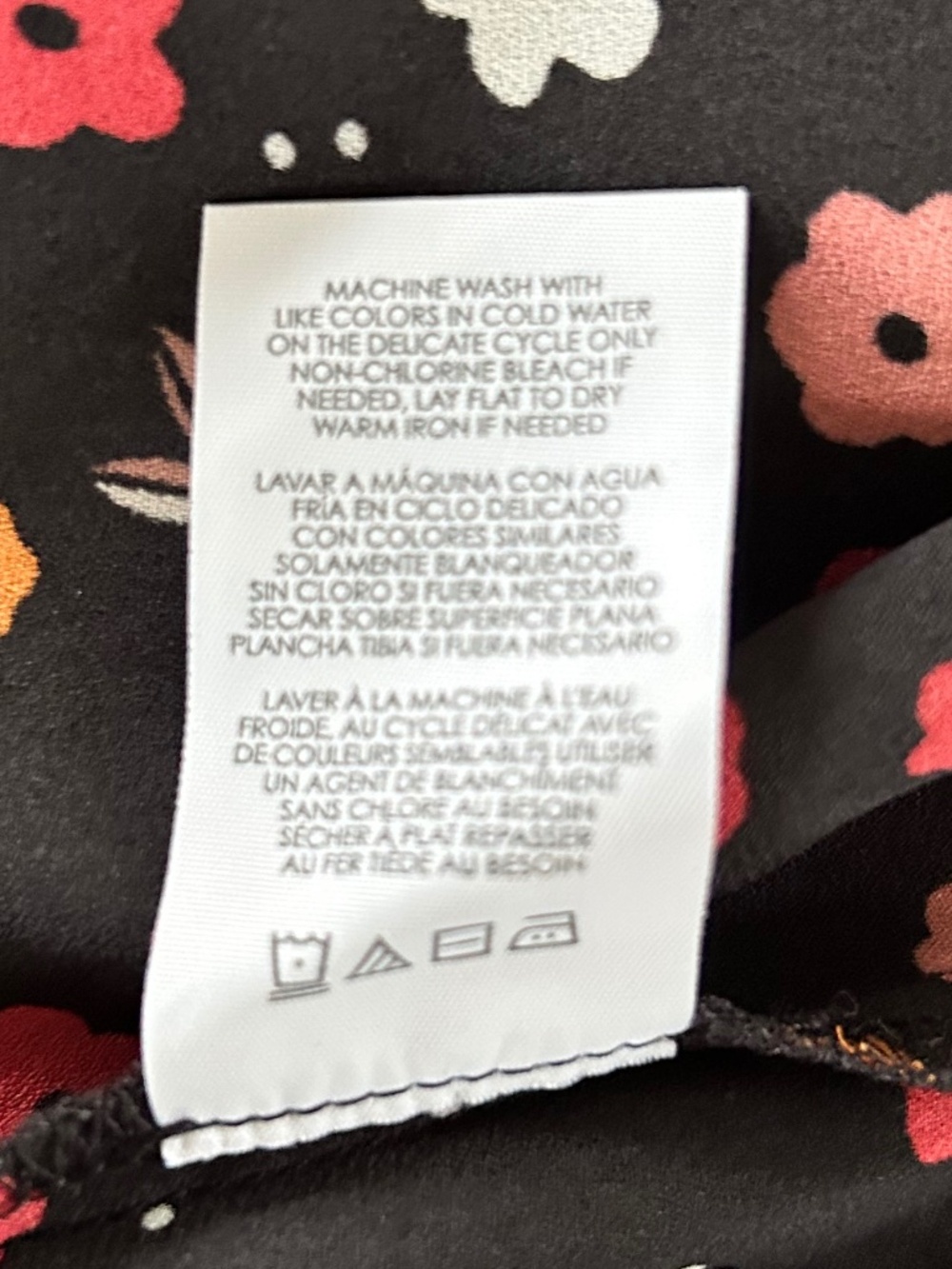 🎃CAbi Floral Print Top - Picture 11 of 12